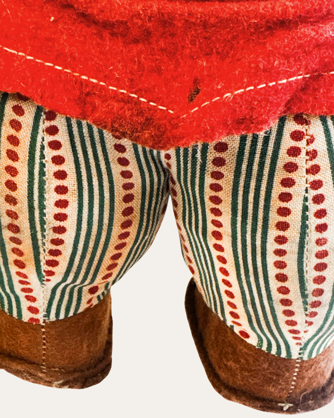 Felt & Cloth Folk Doll – c. 1930s–40s | Vintage Curio